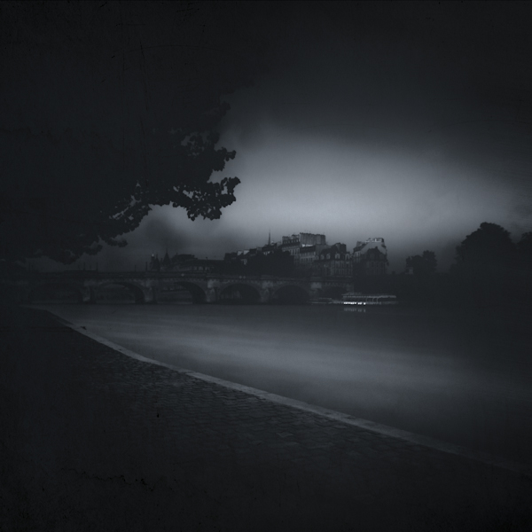 Pinhole. Pont Neuf, image by Tran Trong Long. Image #391933