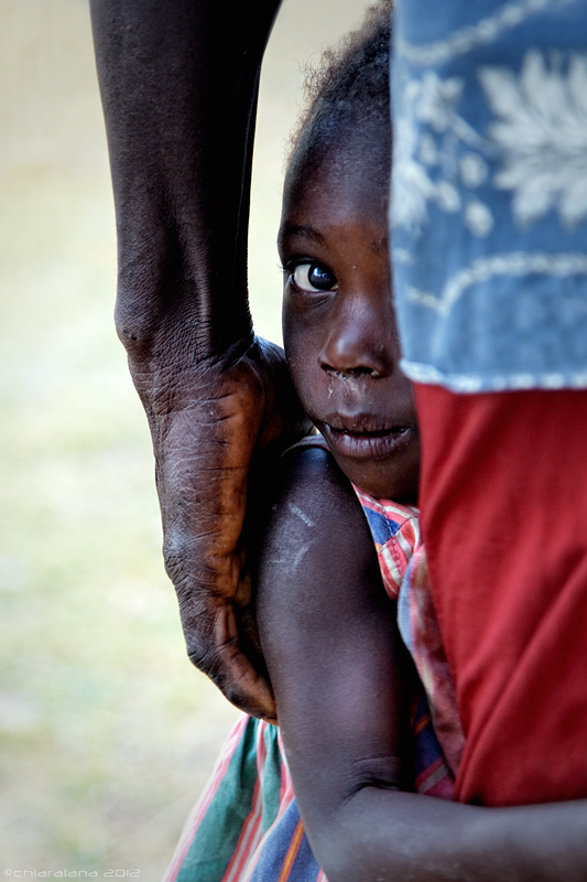 Political situation in Guinea Bissau today is tragic.
Just two possibilities:

1. drug traffickers' power 
2. civil war. What Future?, image by Chiara Lana. Image #386504