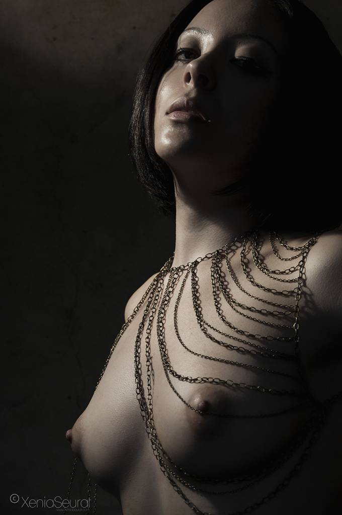 Chains, image by Xenia Seurat. Image #390074