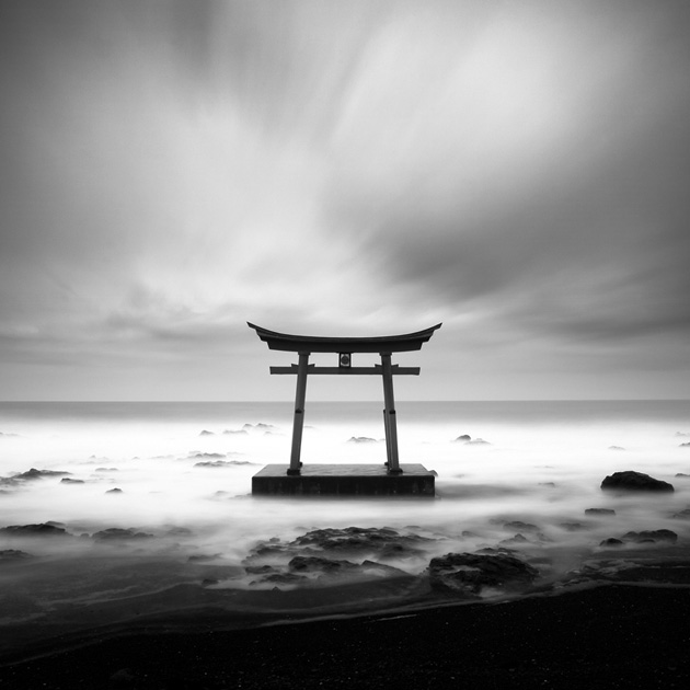 In Nature, Scenery, Waterscape. Torii, Shosanbetsu, Japan 鳥居、初山別、日本, photography by Olivier Robert. Image #387354