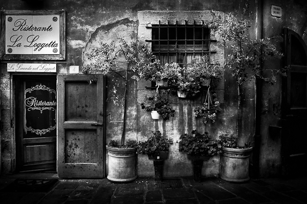 Cortona, Tuscany, Italy. dodge/burn. Ristorante, image by Zeiko. Image #386628