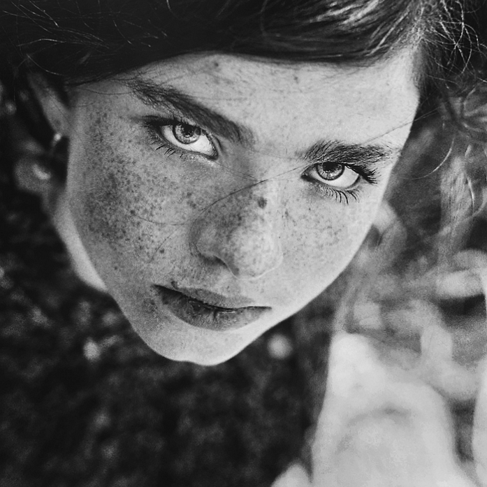 model: Roksana Ratajczak. superia200. Untitled, image by Daria Pitak. Image #376404