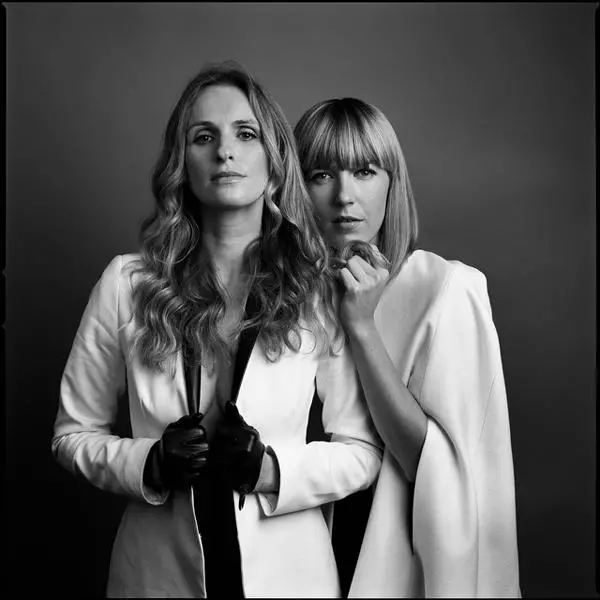 Patrycja & Justyna | 01 by Arek Soltysik in Photography Medium-format film