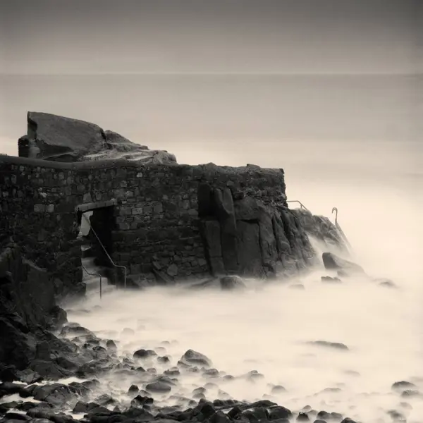 40 Foot, Dun Laoghaire. par Rafal Krol dans Photographie Film moyen-format