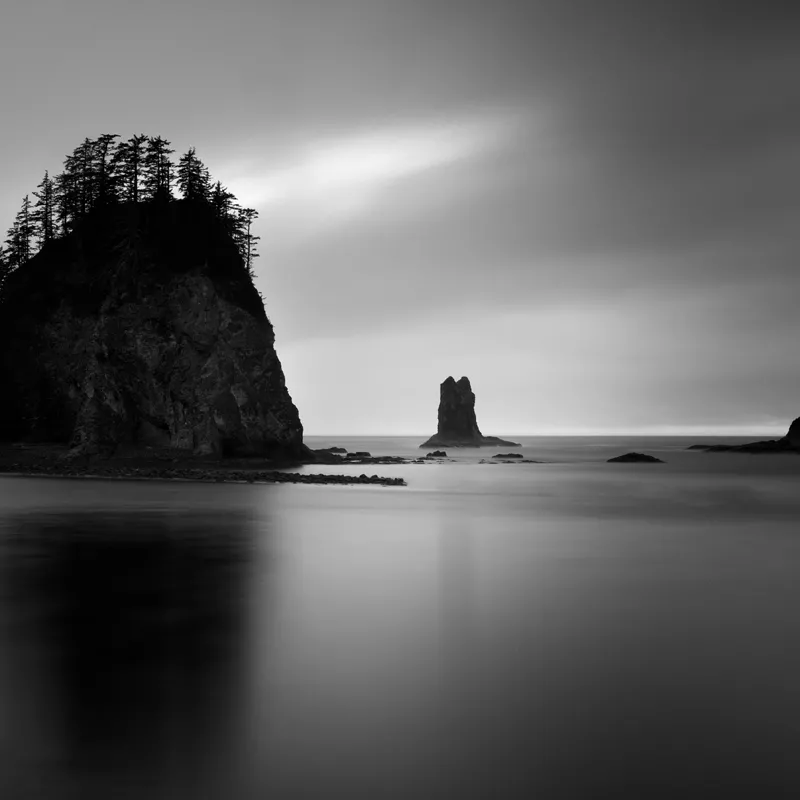 Drizzly Day At The Coast is a creation by the artist Bernd Walz. Category Nature, Landscape, Beach, Fine-Art, Contemplation, Naturalism, Photography, Digital. La Push beach, Olympic National Park, USA. Canon EOS 5DMkII, EF 24-105 mm, ND-filter O.D. 3.0, tripod.…