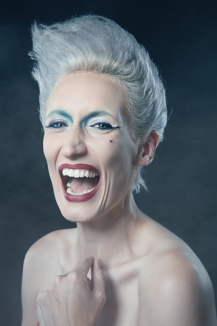I can't tell you the joke... is a creation by the artist Maria Frodl. Category People, Portrait, Female, Photography, Digital. Model: Nadine Pillwatsch. Canon Eos 5DS. 5 distinctions, 2K views, 92 appreciations, 17 comments, 11 favourites, 2 group projects.