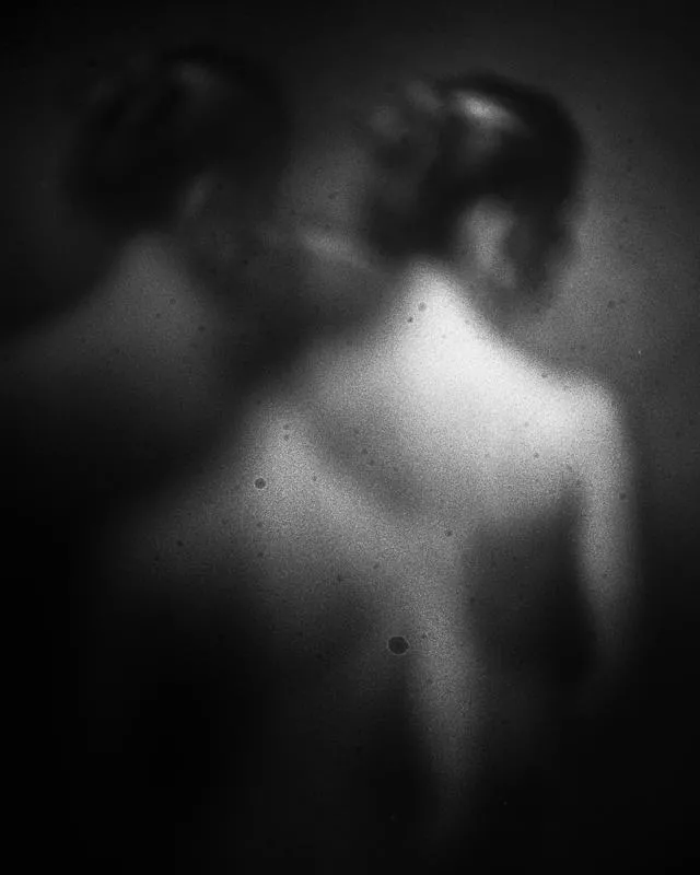 Dorso is a creation by the artist Marc von Martial. Category People, Body, Fine-Art, Loneliness, Romanticism, Photography, Medium-format film. This artwork is for sale. Pentax 67, prism. analog, film, prism, freelensing. 5 distinctions, 7K views, 79 appreciations,…