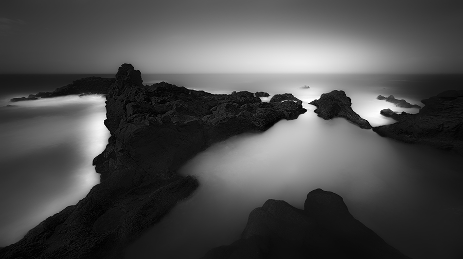 Sky Above Earth Below par Paulo Abrantes, Photographie | Art Limited