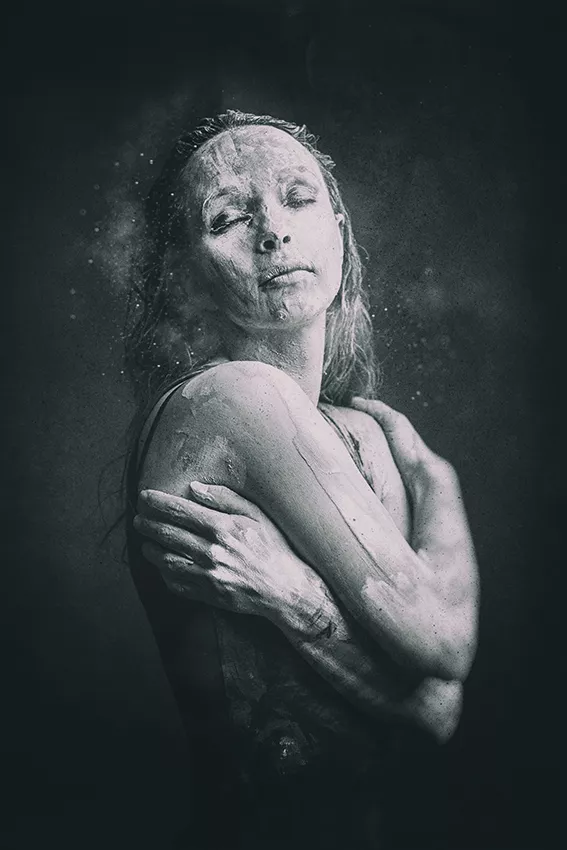 Argile is a creation by the artist Yannick Faure. Category People, Portrait, Female, Fine-Art, Mystery, Photography, Digital. 2 distinctions, 1K views, 42 appreciations, 3 comments, 6 favourites.