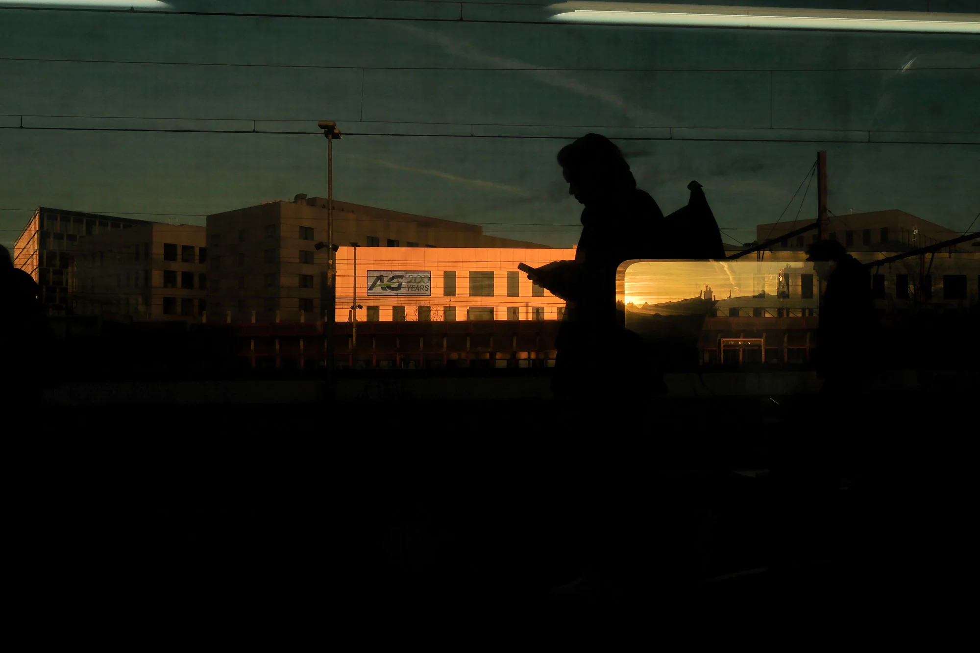 A journey by train is a creation by the artist Vedrana Domazet. Category People, Passion, Photography. 1 distinction, 93 views, 16 appreciations, 1 favourite.