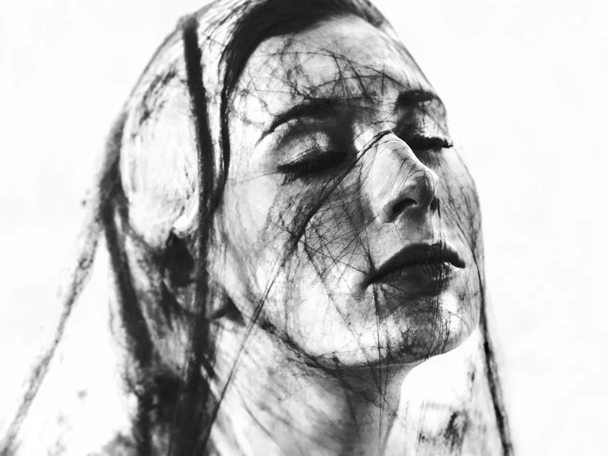 Captured In The Past is a creation by the artist Valou Perron. Category People, Portrait, Female, Visual poetry, Surreal, Photography, Digital. Model : Melline studio. canon6d. b&w, high-key. 4 distinctions, 4K views, 65 appreciations, 20 comments, 18 favourites,…