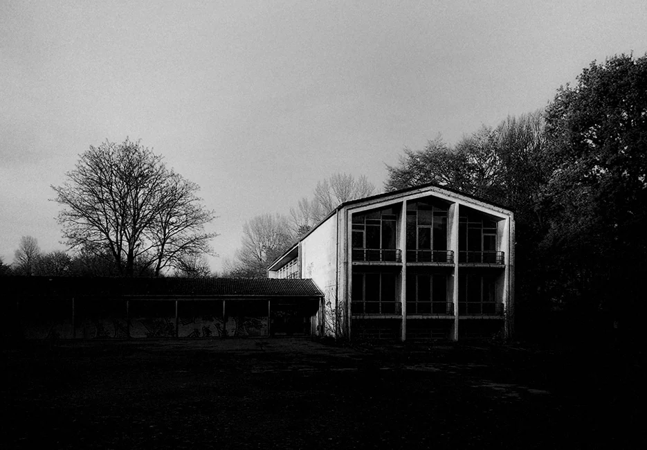A quiet Place is a creation by the artist M P. Category Construction, Edifice, House, Conceptual, Reportage, Photography, Digital. Somewhere into the City...they say strange things happen here. 1 distinction, 78 views, 19 appreciations, 1 comment, 1 favourite,…