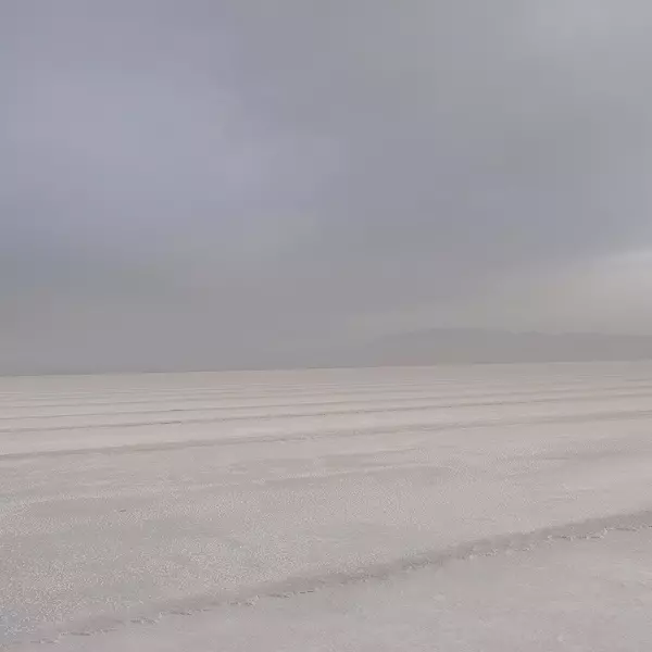 Salt lake by Amirhossein Naghian