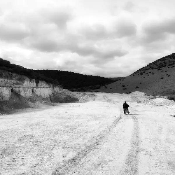 Je ne suis pas seul, je suis avec moi-même by Benaissa Ilyes